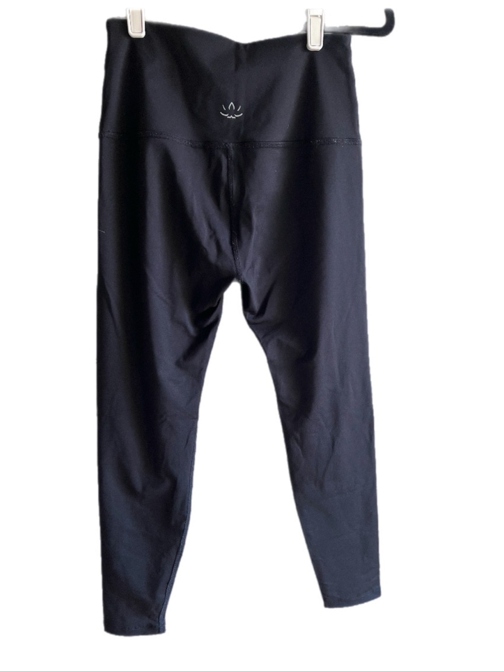 Beyond Yoga Black High-Rise Leggings thick band Gym Yoga Size medium casual - Picture 4 of 4